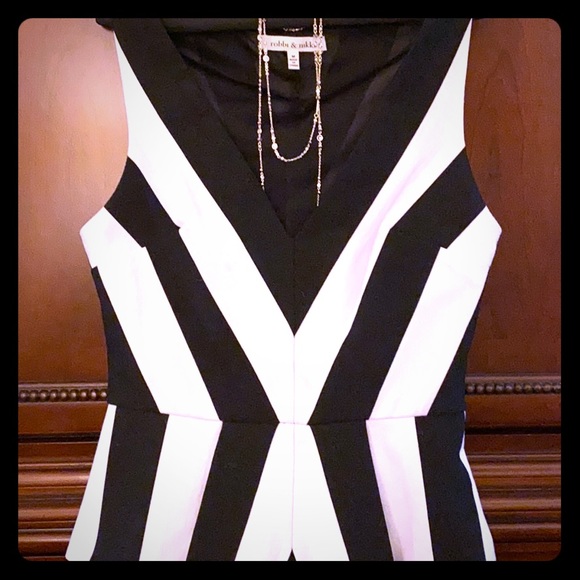 Robbi & Nikki by Robert Rodriguez Tops - Dress Top